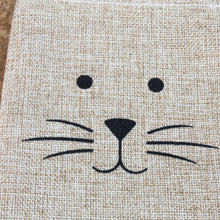 Lade das Bild in den Galerie-Viewer, Beutel Jute mit Hasenohren natur grün