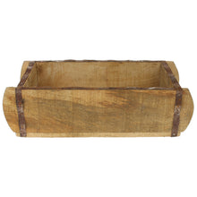 Lade das Bild in den Galerie-Viewer, Ziegelform mit Metallbeschlägen, Teakholz