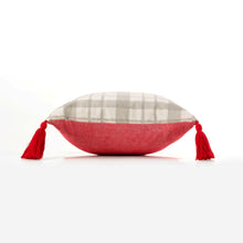 Lade das Bild in den Galerie-Viewer, Kissen Rentier Rot Weihnachten