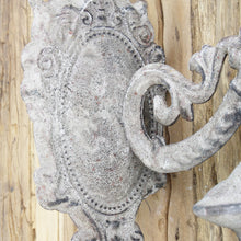 Lade das Bild in den Galerie-Viewer, Laterne mit Wandhaken, Antik finished, Metall