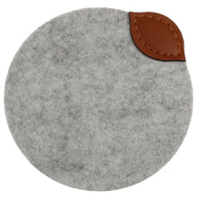 Lade das Bild in den Galerie-Viewer, Glas Untersetzer Filz mit Leder 4Stk. Grau