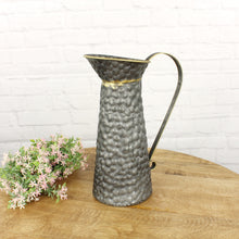 Lade das Bild in den Galerie-Viewer, Deko Kanne 34 cm hoch Anthrazit mit Gold