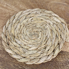 Lade das Bild in den Galerie-Viewer, 4er Set Seegras Untersetzter für Glas Ø 12 cm,