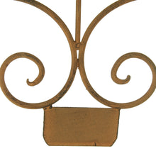 Lade das Bild in den Galerie-Viewer, Hängeblumentopf Herz Rost