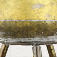 Lade das Bild in den Galerie-Viewer, Pflanztopf 3-Set Metall, rund, golg gebürstet auf Metallfüßen