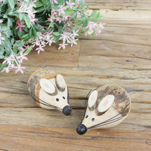 Lade das Bild in den Galerie-Viewer, Süsse Holz-Mäuse, 2er SET