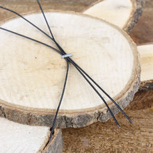 Lade das Bild in den Galerie-Viewer, 2er Set Deko Holzhase Unikat