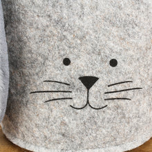 Lade das Bild in den Galerie-Viewer, Geschenktasche Hase verschiedene Farben