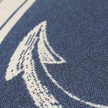 Lade das Bild in den Galerie-Viewer, Kissen Tau oder Anker