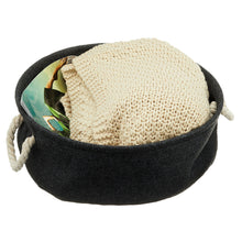 Lade das Bild in den Galerie-Viewer, Filzkorb mit Henkel und Kissen dunkelgrau oder Hellgrau