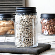 Lade das Bild in den Galerie-Viewer, Aufbewahrungsglasmit Rillen, Deckel schwarz