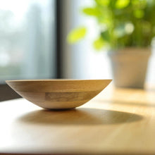 Lade das Bild in den Galerie-Viewer, Schale Mangoholz modern 30 cm Dekoschale Holzschale

