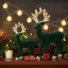 Lade das Bild in den Galerie-Viewer, 2er Set Deko Rentier Weiß Rot od. Grün Kunststoff beflockt moderne Weihnachtsdekoration Dekofigur Weihnachten
