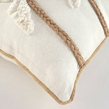 Lade das Bild in den Galerie-Viewer, Dekokissen 30x50 cm mit Inlet Palmen Beige Creme Sofakissen Zierkissen
