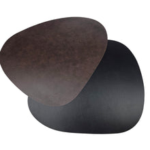 Lade das Bild in den Galerie-Viewer, 4er Set Tischset Braun Schwarz Lederoptik wendbar Platzmatte Dekomatte modern 45cm Platzsets
