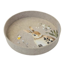 Lade das Bild in den Galerie-Viewer, 2er Set Dekotablett Filz Ostern 23 cm rund Beige Grau Osterdekoration Filztablett Osterhase
