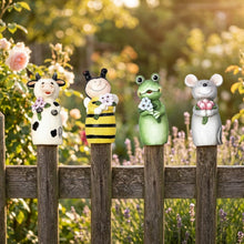 Lade das Bild in den Galerie-Viewer, Zaunhocker Maus Grau Keramik 23 cm Zaundeko Gartendeko Gartenfigur Pfostenhocker Tierfigur
