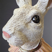 Lade das Bild in den Galerie-Viewer, XXL Dekohase Büste 50 cm Apricot Gold Hasenbüste modern Osterdeko
