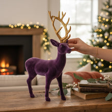 Lade das Bild in den Galerie-Viewer, Deko Hirsch Lila 31 cm Kunststoff beflockt Dekofigur Weihnachten Winter Dekohirsch
