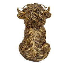 Lade das Bild in den Galerie-Viewer, Dekofigur Hochlandrind 15 cm Gold Modern Dekorind Kuhfigur Rind Deko
