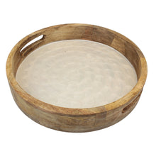 Lade das Bild in den Galerie-Viewer, Dekotablett Mangoholz Perlmutt Brau Grau Holztablett Tablett modern rund mit Griffen
