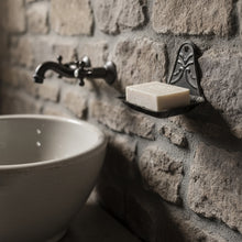 Lade das Bild in den Galerie-Viewer, Seifenhalter Altsilber Metall
