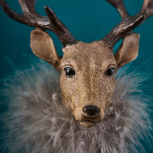 Lade das Bild in den Galerie-Viewer, Hirschkopf Braun Büste 18 cm Dekohirsch Hirsch Deko Dekofigur
